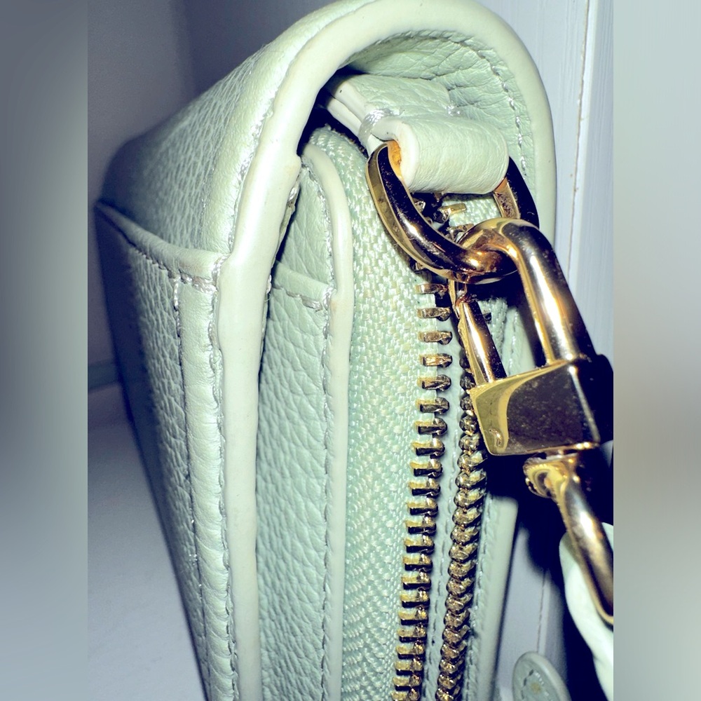 Tory Burch - Thea Flat Wallet Cross-Body - Garden Sage - Picture 4 of 5